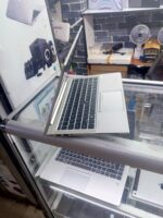 HP laptop 840 g7 - Image 2