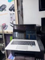 Hp elitebook 1030 - Image 2
